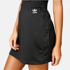 NWT Adidas Originals Styling Compliments Skirt M
